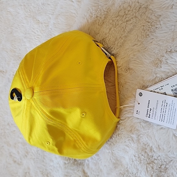 Lululemon Classic Unisex Yellow Cap - Picture 2 of 3